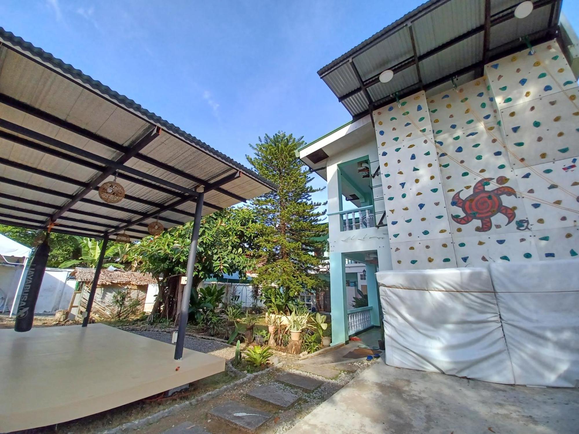 Citadel Alona Inn Panglao Exterior foto